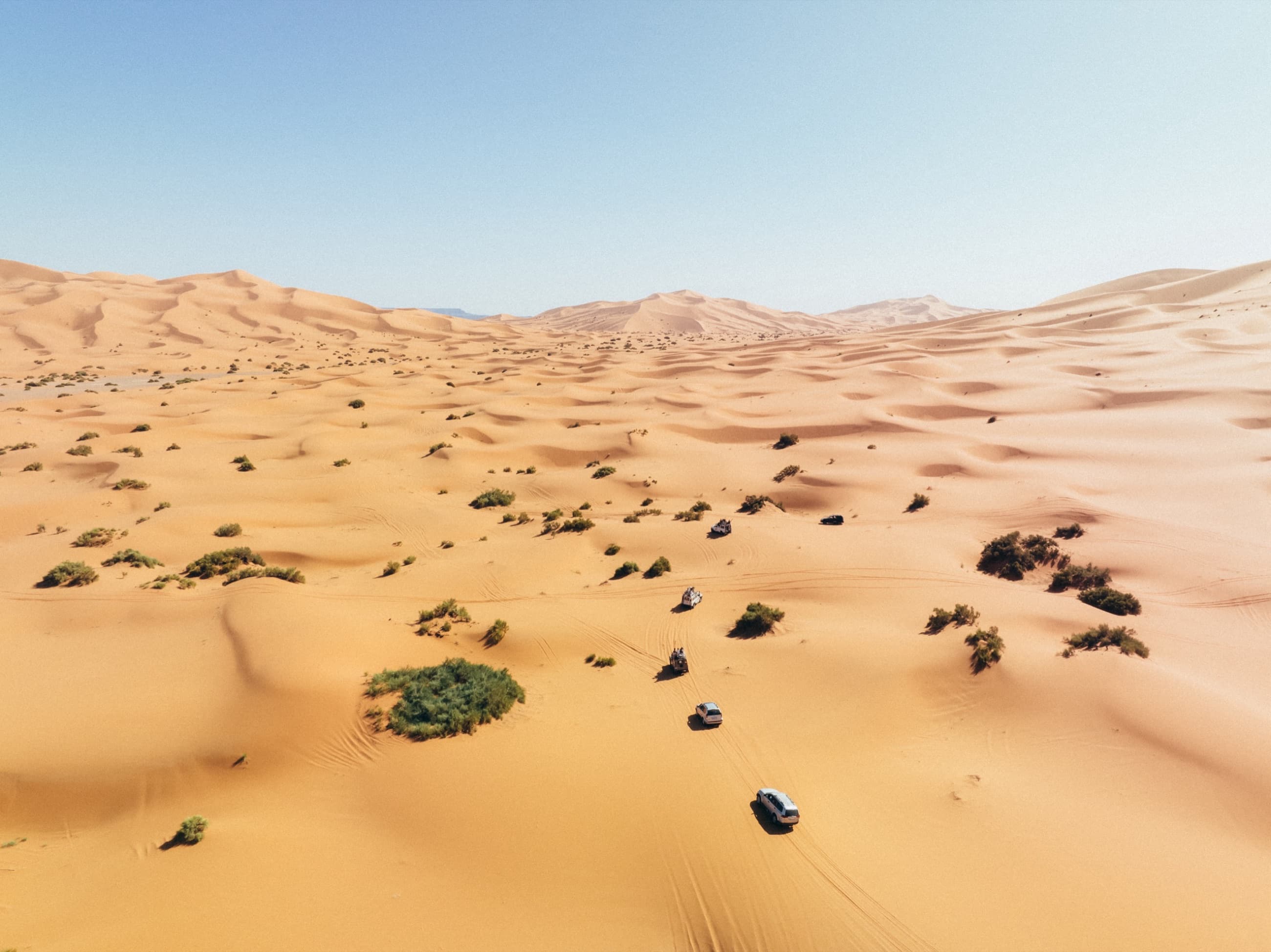 Vista aérea de las dunas del erg Chebbi
